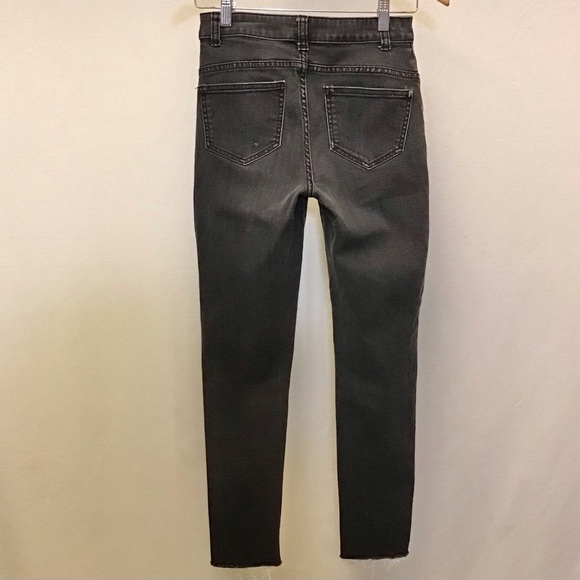 Victoria’s Secret 4 High Rise Jeggings Skinny Jeans Faded Black Frayed Hems - Picture 6 of 11